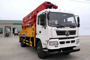 36米小型混凝土泵车