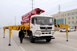 36米小型混凝土泵车